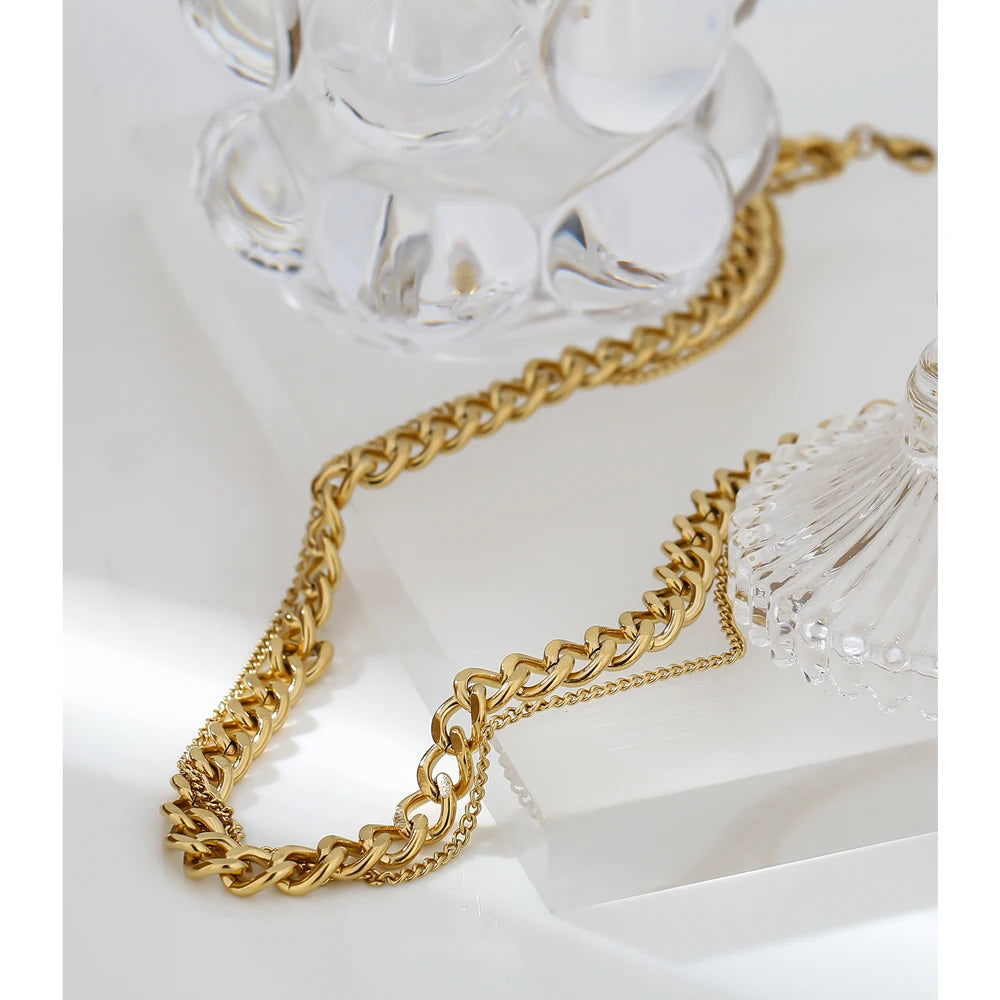 Everly Necklace