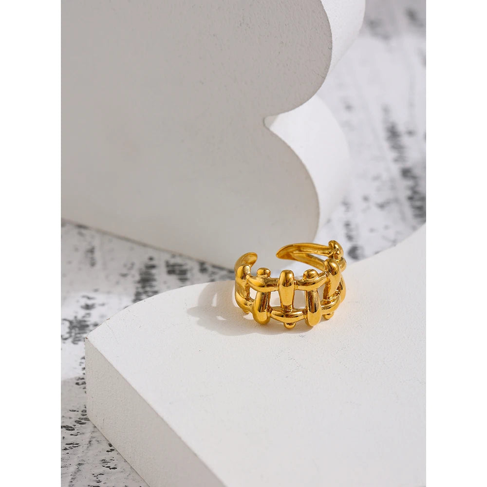 Mila Ring