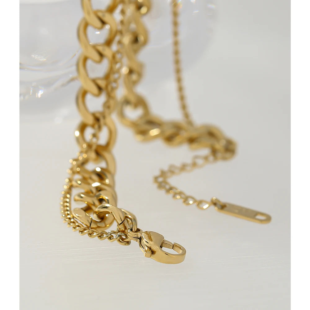 Everly Necklace