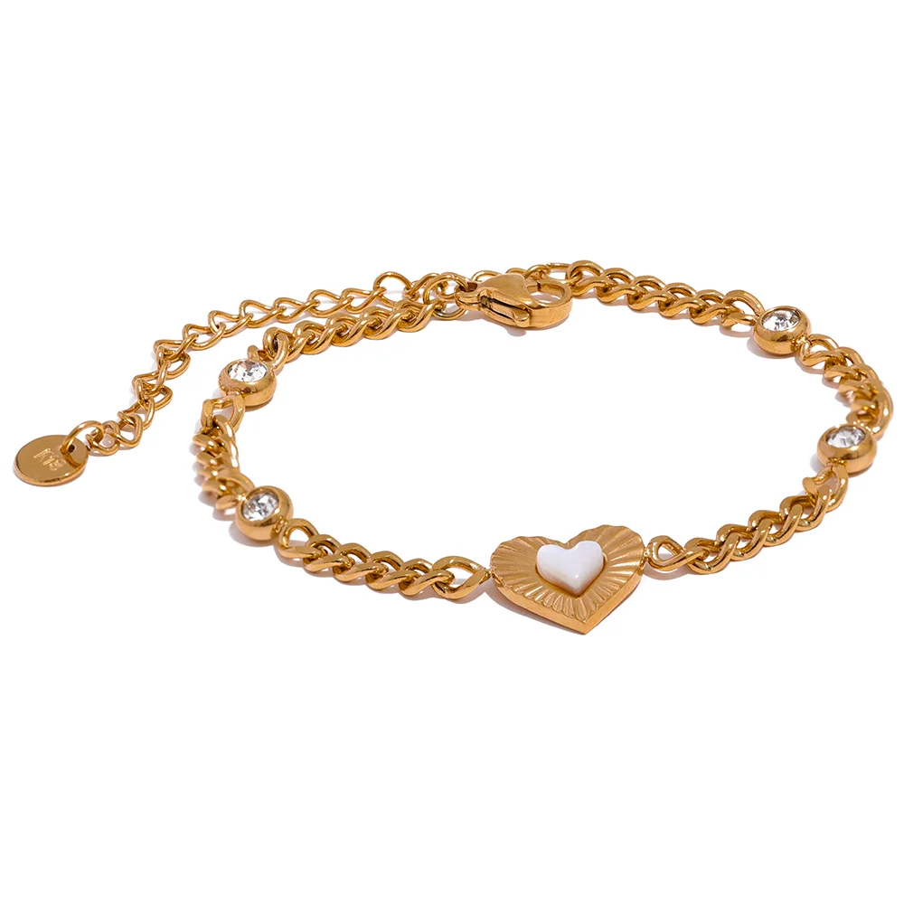 Amira Bracele