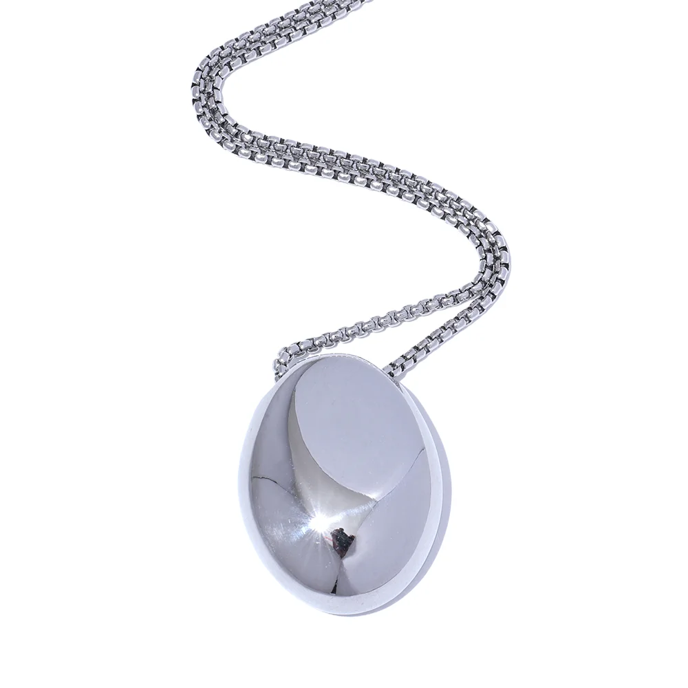 Cora Necklace