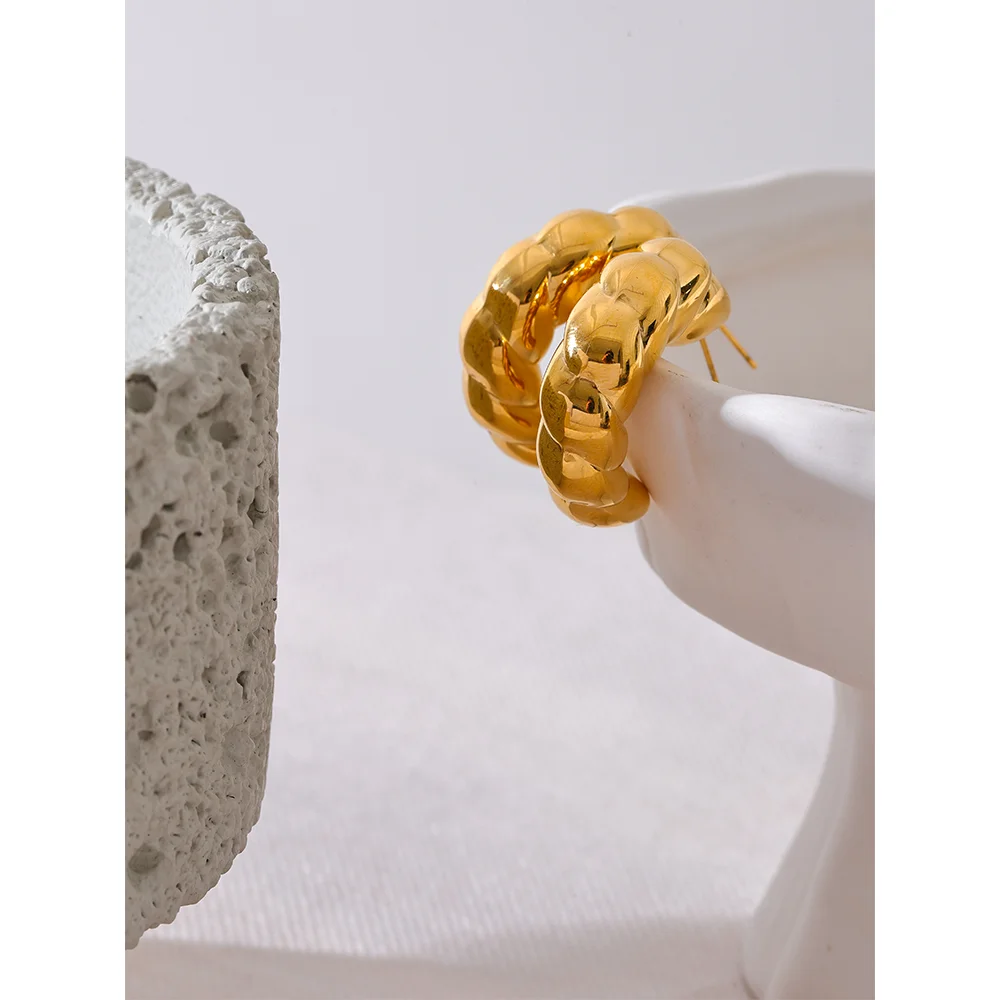 Freya Earring
