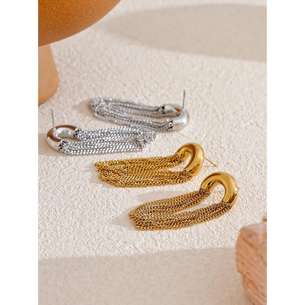 Molly Earring
