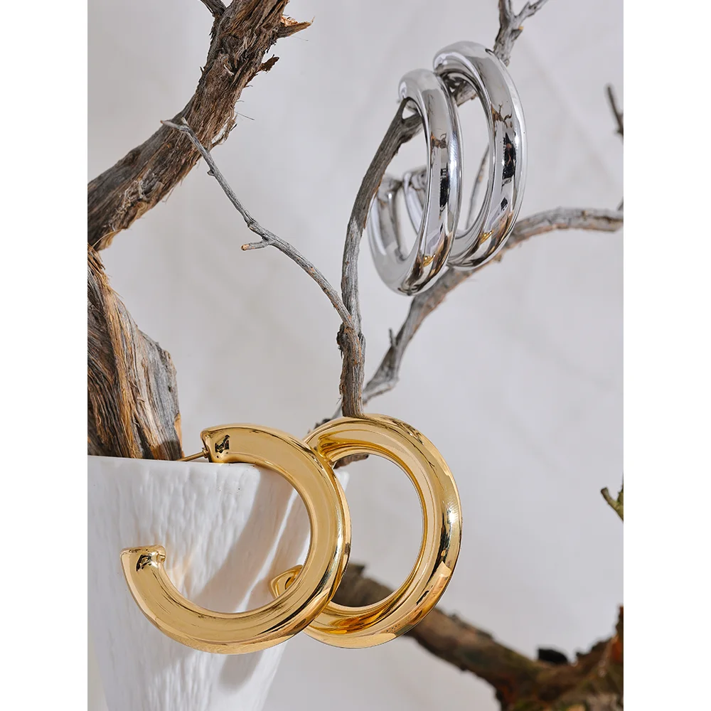 Delaney Earring