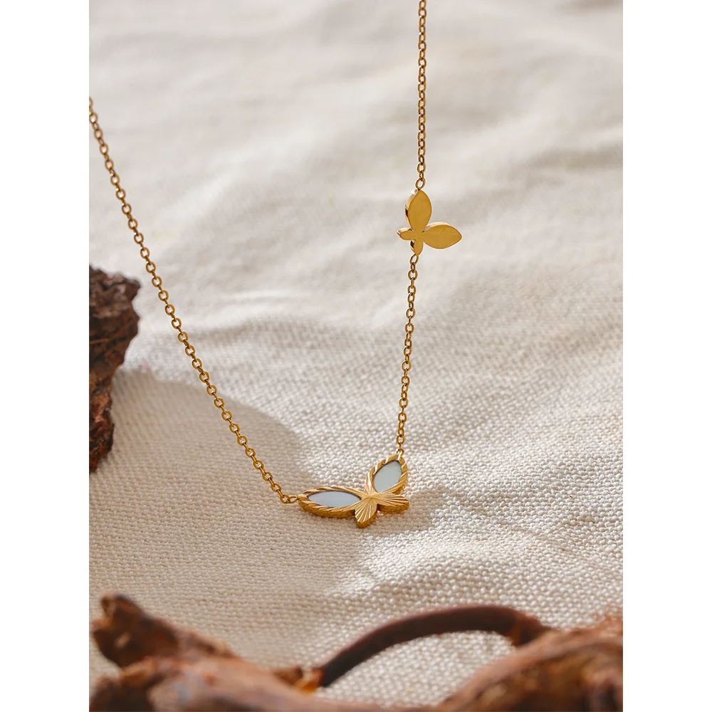Everly Necklace