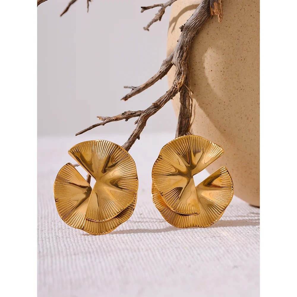 Harlow Earring