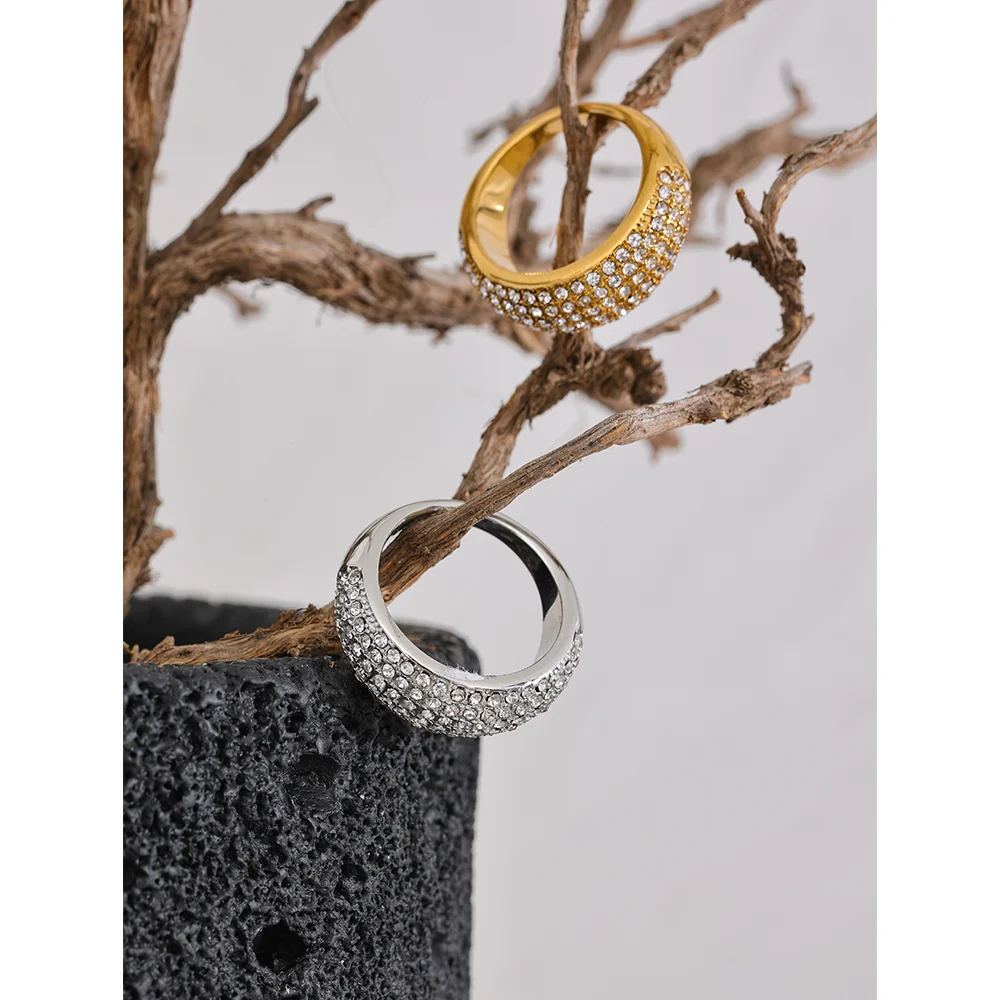 Nora Ring