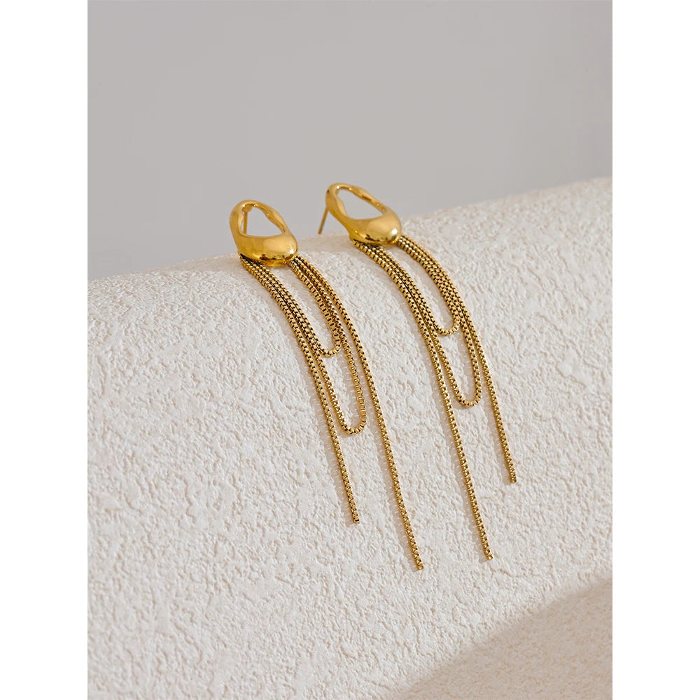 Noelle Earring