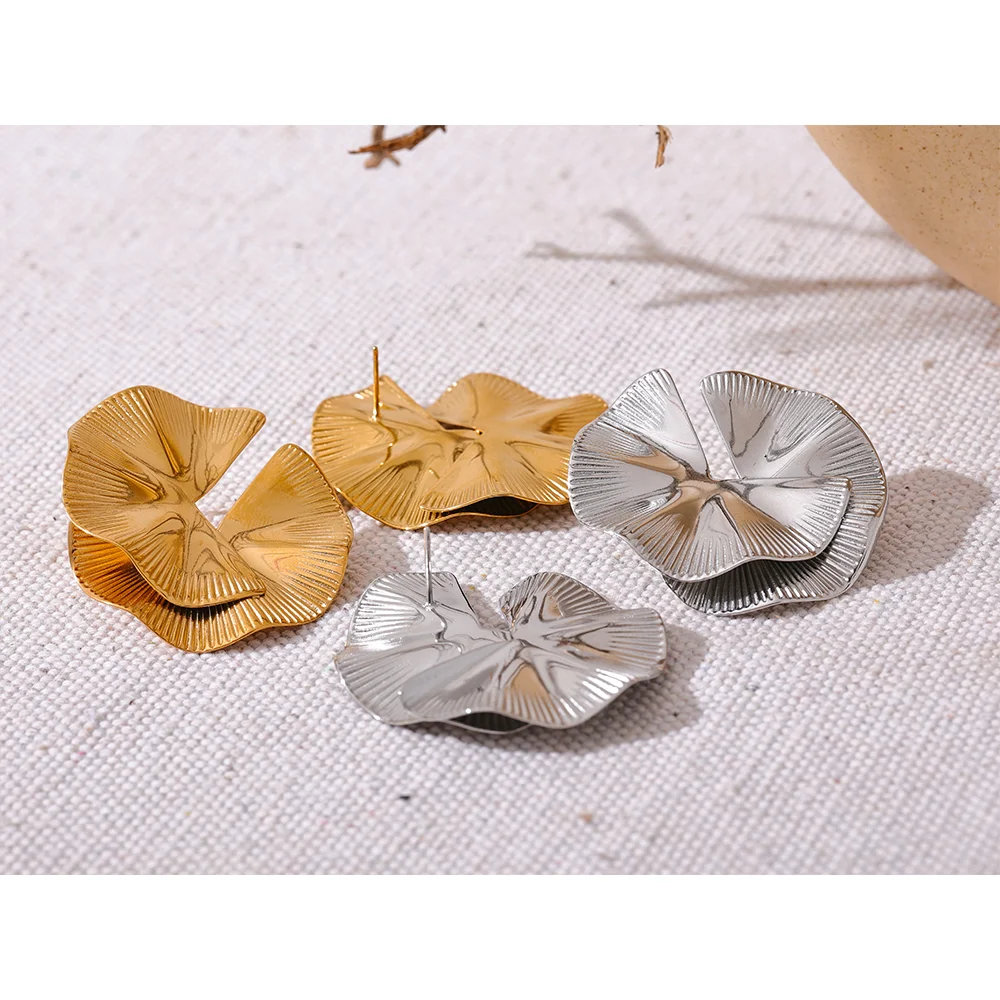 Harlow Earring