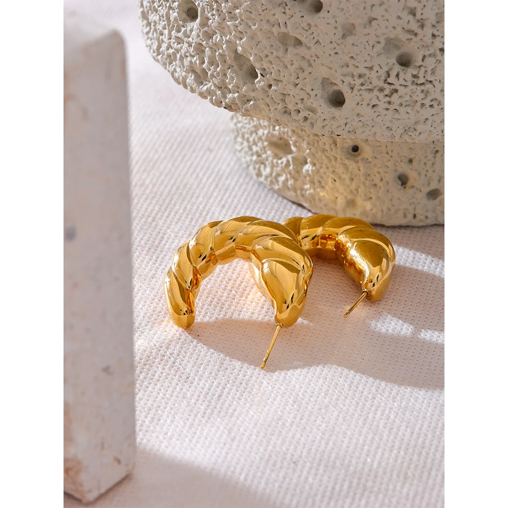 Freya Earring