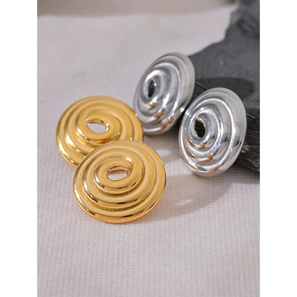 Leia Earring