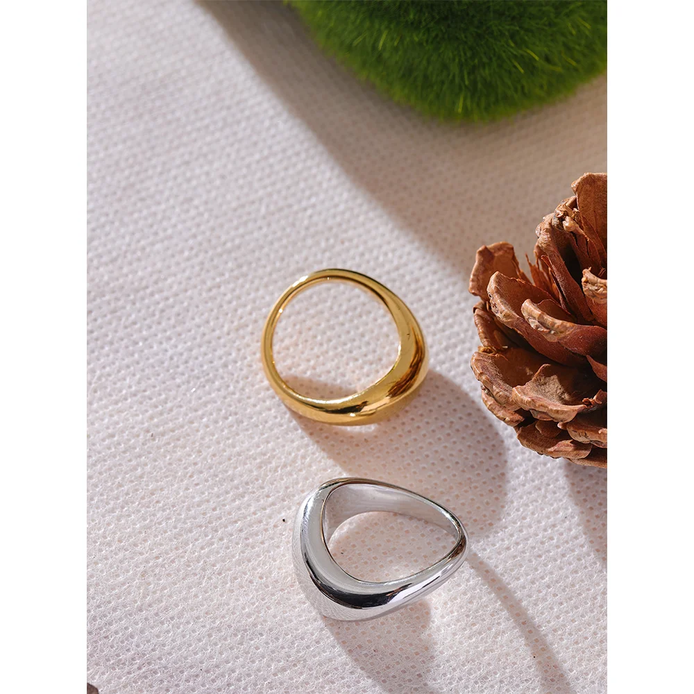 Adeera Ring