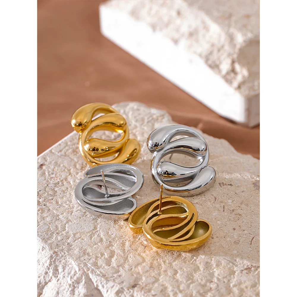 Sloane Earring