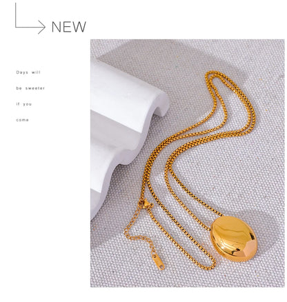 Cora Necklace