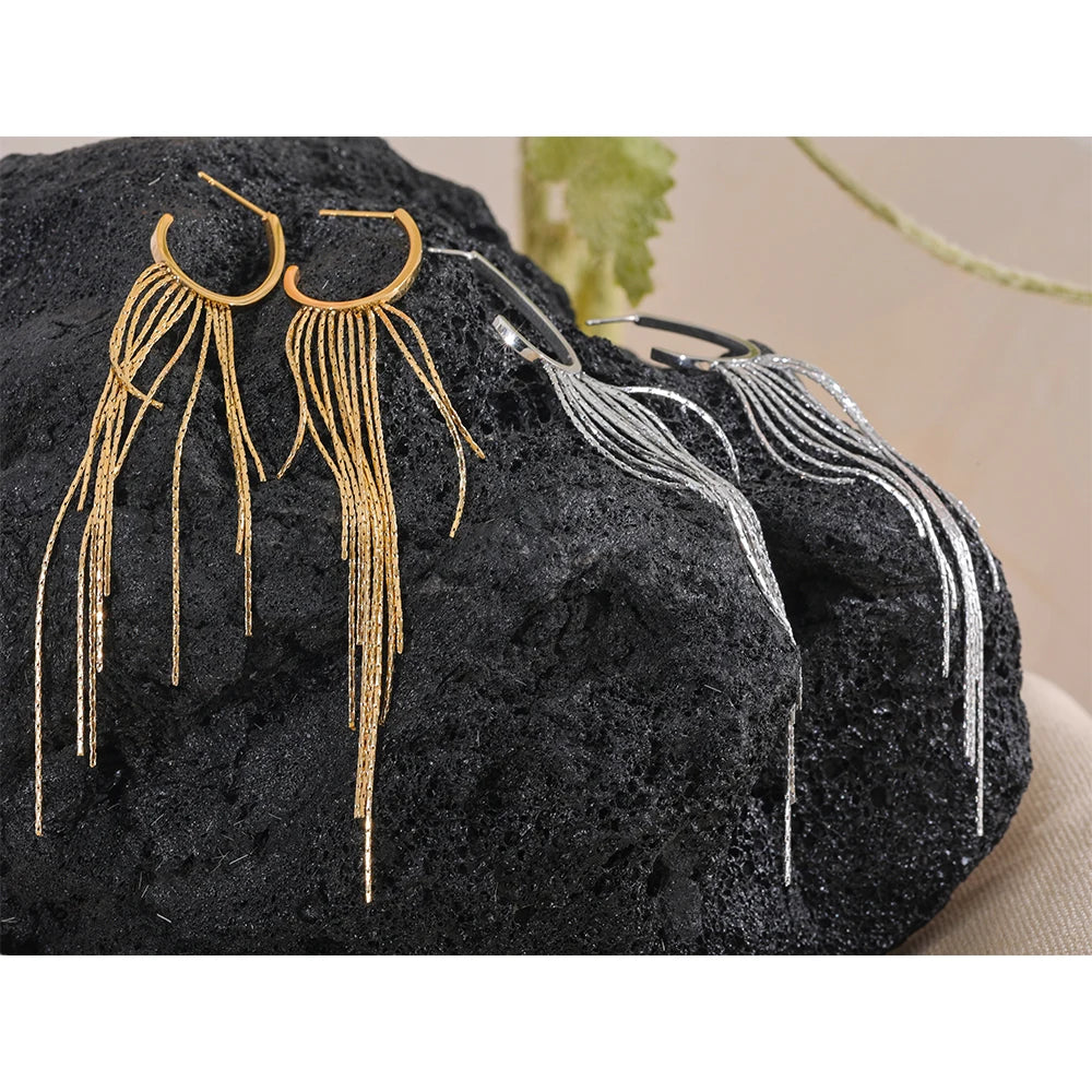 Saylor Earring