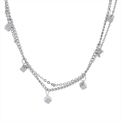Ariana necklace