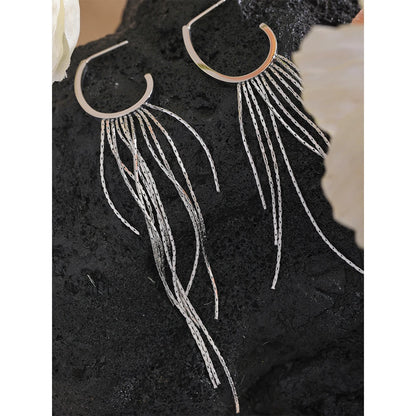 Saylor Earring